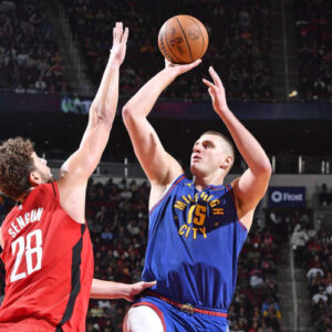 Nikola Jokic brilló en la sorprendente derrota de Nuggets
