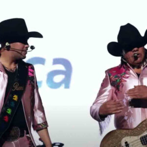 Grupo Bronco y Banco Azteca celebran una historia de conexión familiar en Arena MTY