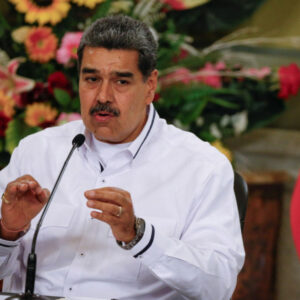 Maduro asegura que ganó la extrema derecha neonazi en Argentina