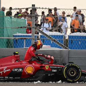 ‘Checo’ Pérez es quinto en una accidentada Práctica 2 en Abu Dhabi