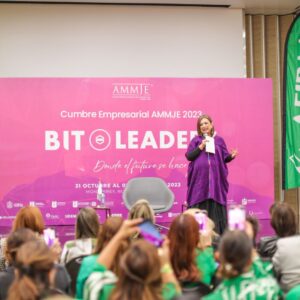 Pide Xóchitl Gálvez ayudar a mujeres empresarias de Guerrero