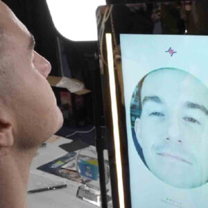 Aterrador espejo de belleza con IA predice cuándo morirás