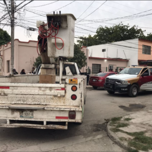 Roba unaĀ grĆŗa para pasear y emborracharse; se burla de la policĆa