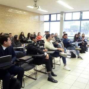 Gobierno ha invertido 80 mil mdp para mejorar condiciones salariales de maestros: SEP