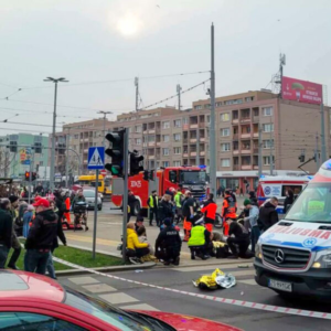 Un automóvil atropella a peatones en Szczecin «Polonia» y deja una cantidad de 19 Heridos