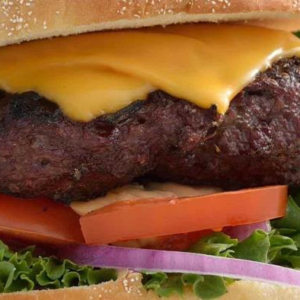 BRUTAL! : Joven le quita la vida a su amigo por comerse la hamburguesa de su novia