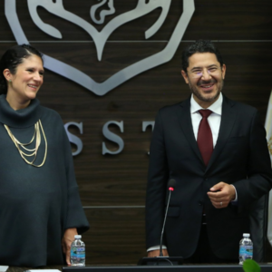Martí Batres es el nuevo titular del ISSSTE