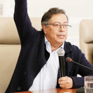 Crisis política en Colombia: Petro pide renuncia a todo su gabinete