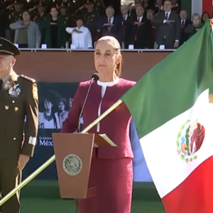 Sheinbaum destaca el valor histórico de la Bandera de México