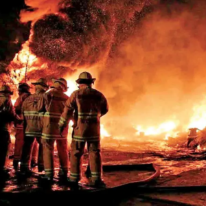 Arde NL por incendios; arrestan a 10 pirómanos; desalojan empresas