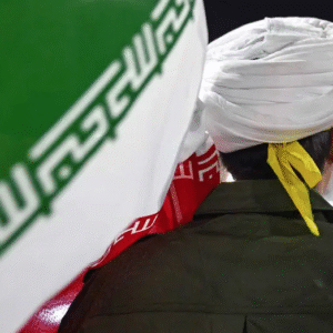 Irán advierte con “dar lección” a EU si interviene en conflicto con Israel