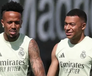 Hospitalizan a MbappƩ por una gastroenteritis