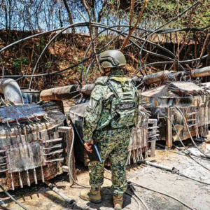 Hallan narcolaboratorio móvil en CosalÔ, Sinaloa