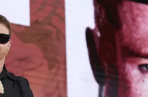 āCaneloā le echa un ojo a WWE