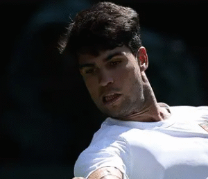 Carlos Alcaraz tuvo problemas en primera ronda de Wimbledon