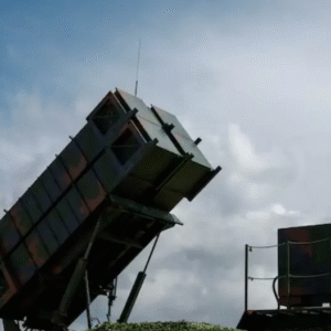 EU enviarƔ misiles de defensa aƩrea Patriot a Ucrania